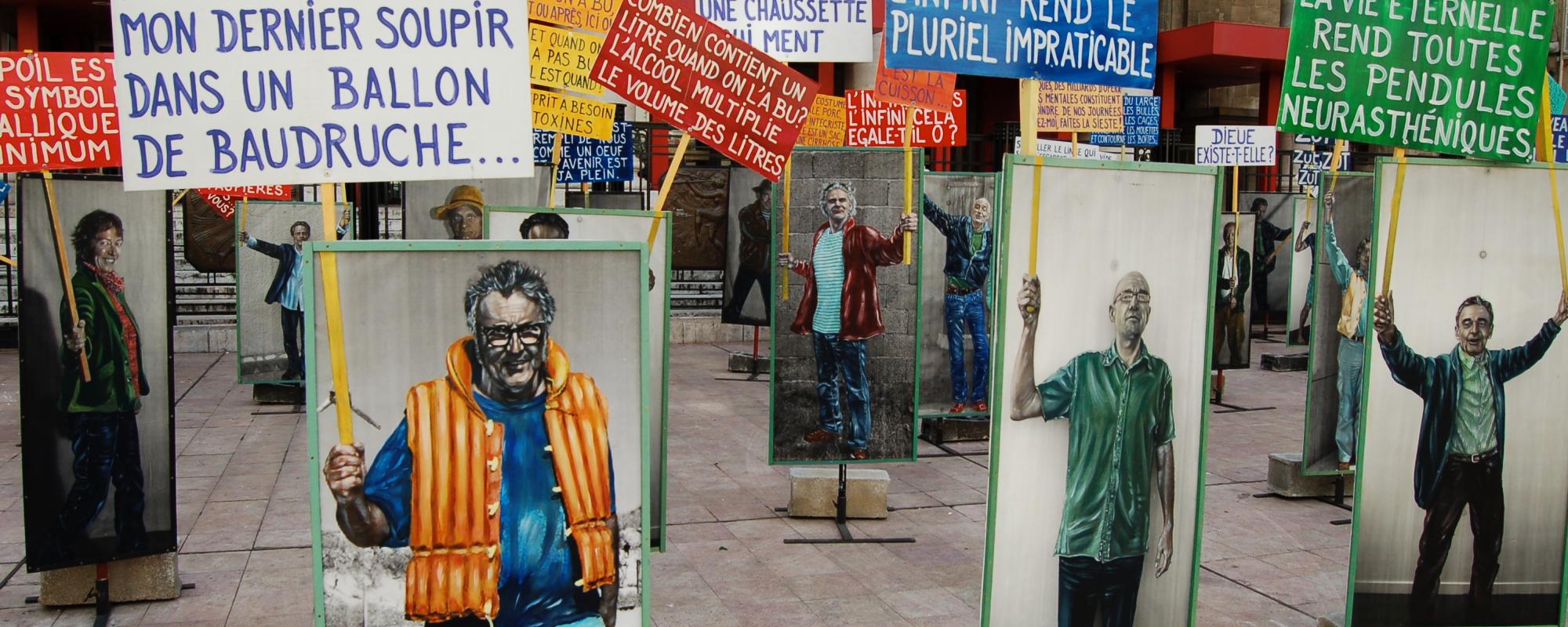 Photo : Le sourire est un élastique tendu entre les oreilles - Visuel 1