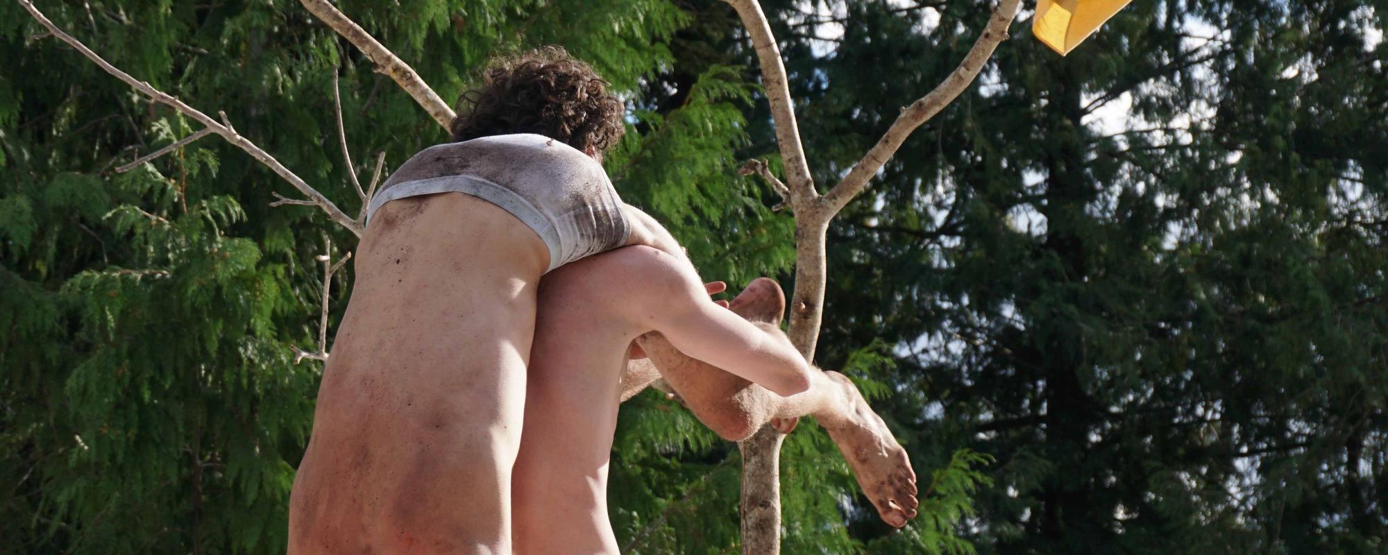 Sixtine Leroy Image du spectacle NOUS, LA FORÊT - OU COMMENT SE PLANTER