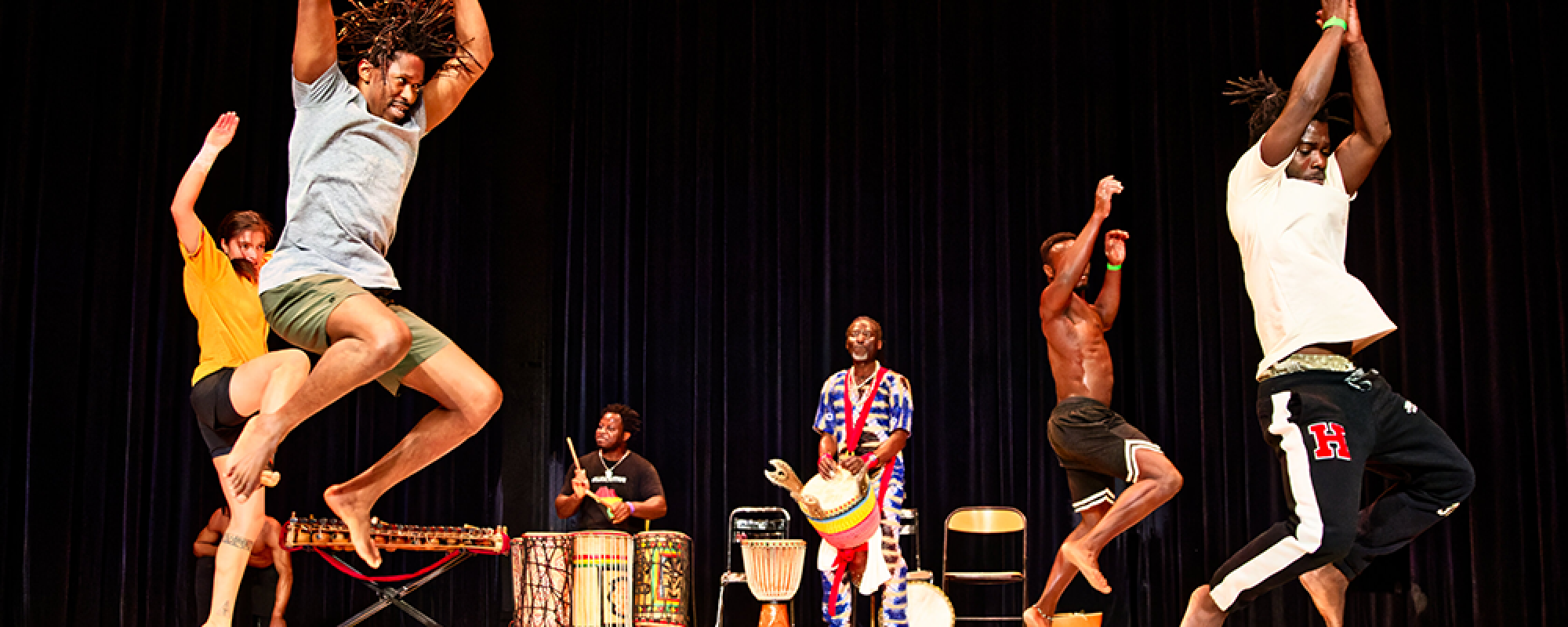© Yannick Mondolini Street Show - Visuel 1